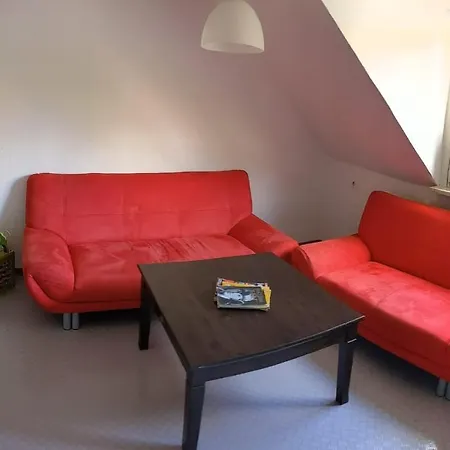 Monkey Factory - Mini Home-stay بيت شباب *