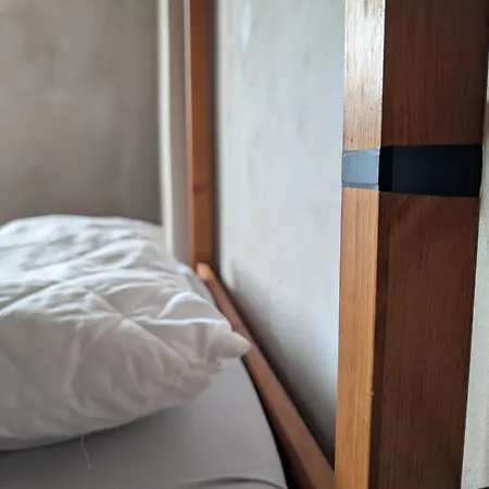 Monkey Factory - Mini Home-stay *