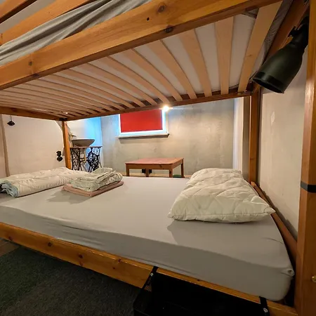 Monkey Factory - Mini Home-stay Verbandsgemeinde Traben-Trarbach