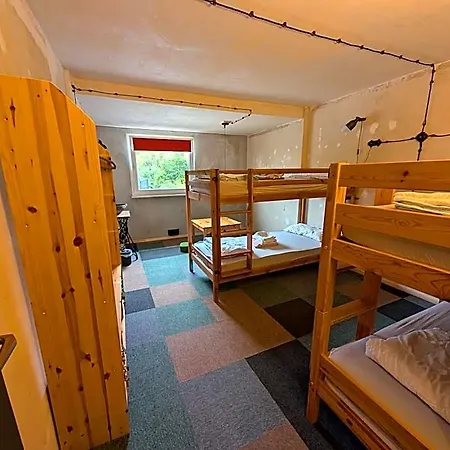 Hostel Monkey Factory - Mini Home-stay