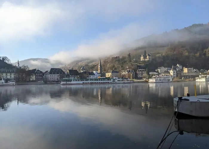 Monkey Factory - Mini Home-stay *