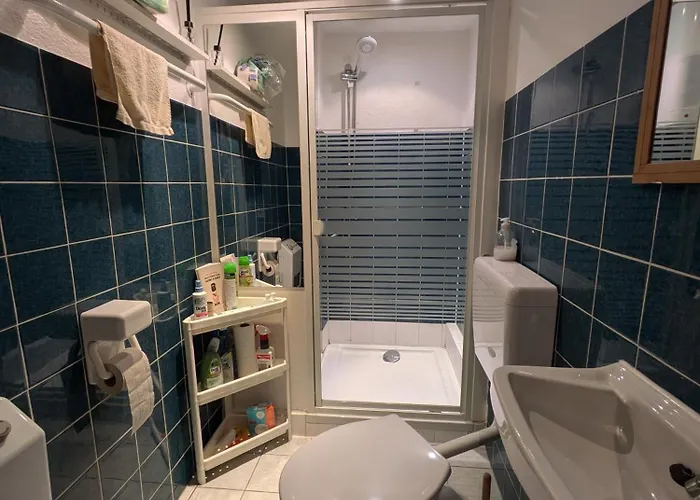 Monkey Factory - Mini Home-stay Vandrarhem